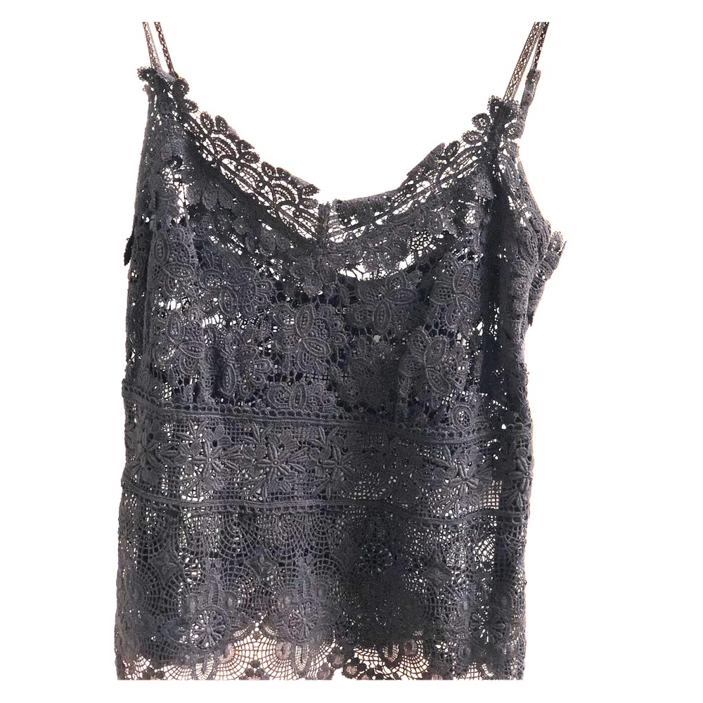 GOEN.J Black Lace Cami
